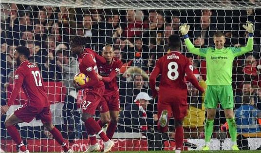  福登替补奇兵制胜曼城绝杀埃弗顿显锋芒